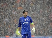 开云体育登录-绿茵场外的平行世界，当西甲德比遇上波兰狂胜中国的思考