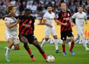 开云体育-法兰克福队进攻打开方式，轻松击败对手