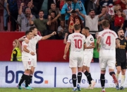 开云APP-巴塞罗那被塞维利亚淘汰，赛季告终