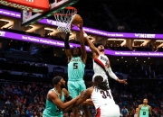 开云体育官网-尼克斯险胜黄蜂，西蒙斯送出助攻的简单介绍