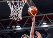 开云体育app-西班牙球员在中东篮球锦标赛中夺魁