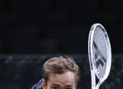 开云下载-包含日本网球队完胜德国网球队，梅德韦杰夫爆发神勇的词条