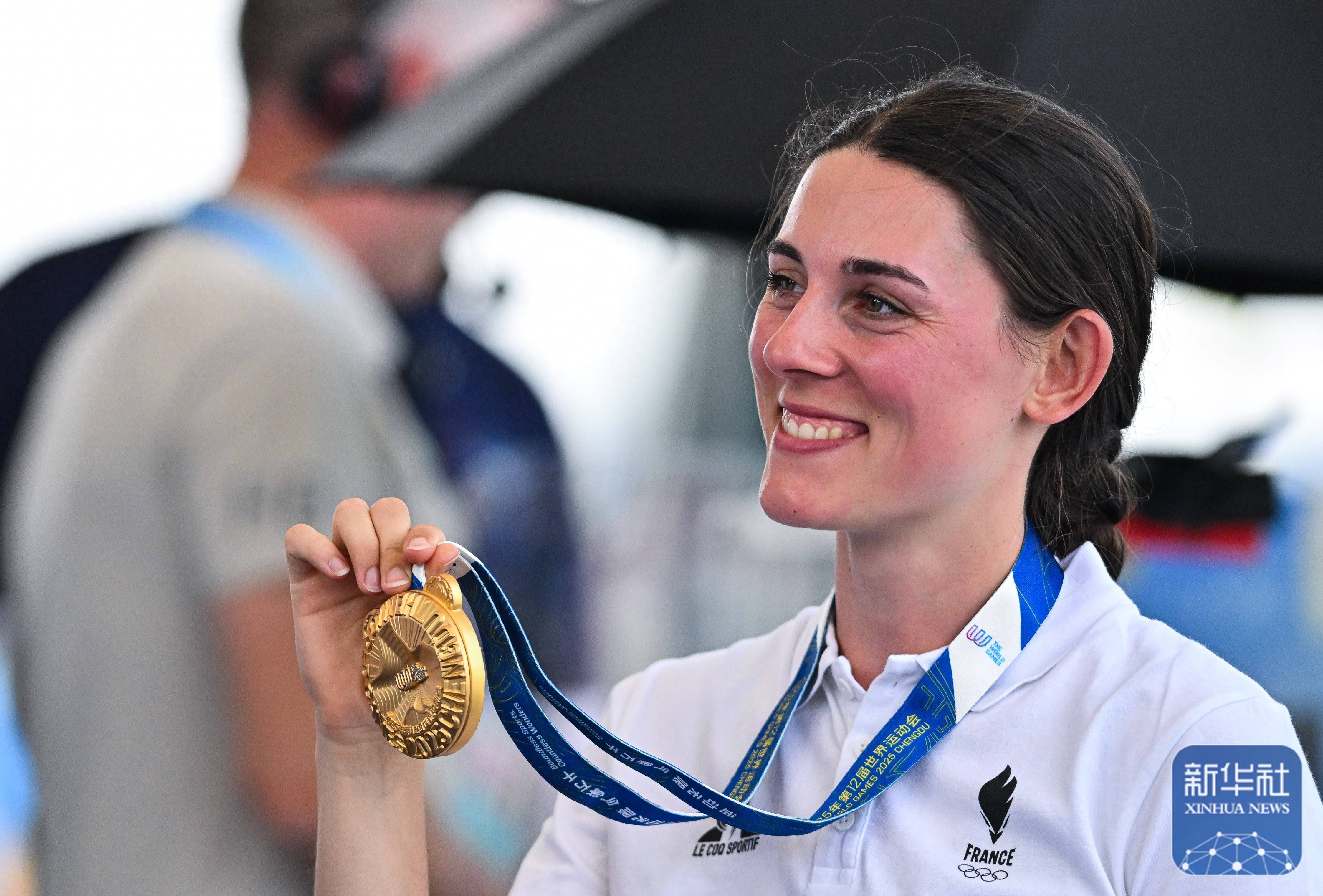 射箭比赛俄罗斯选手获得金牌