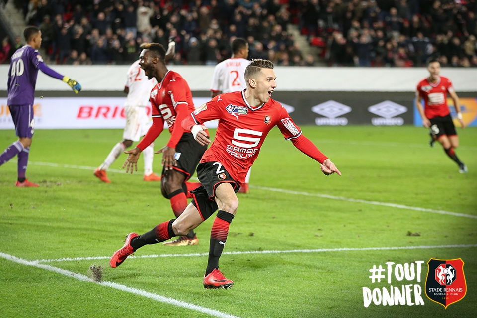 雷恩客场大胜亚眠，继续保持不败纪录的简单介绍