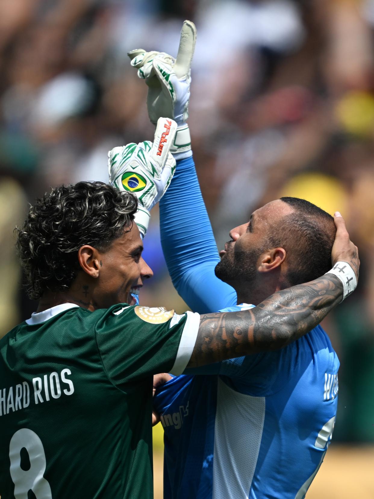 阿根廷选手在拳击比赛中获胜 阿根廷选手在拳击比赛中获胜