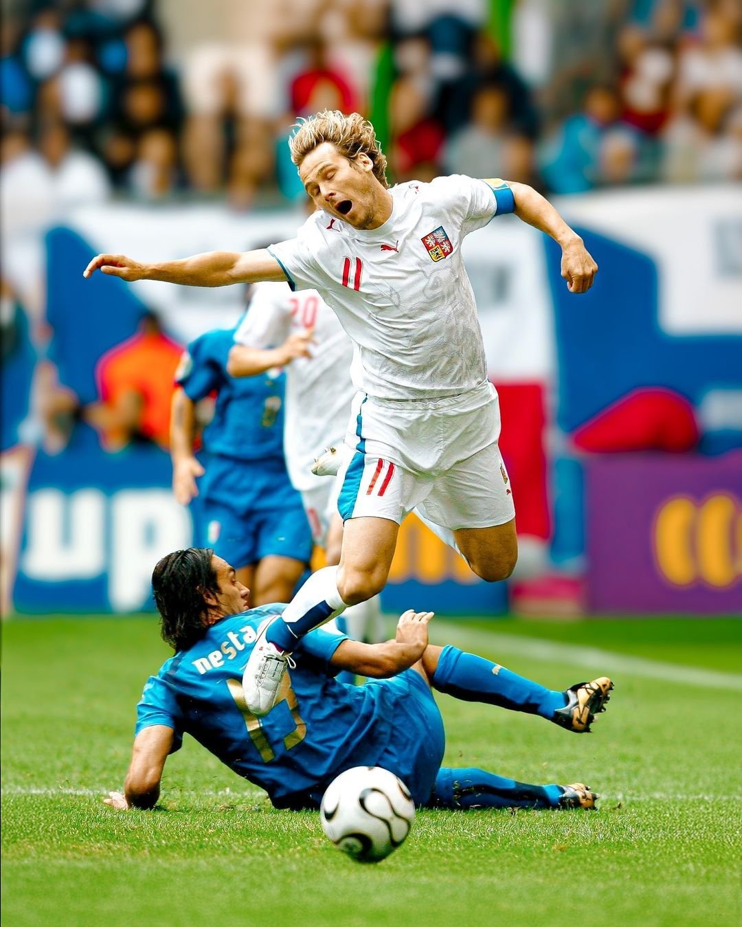 切尔西锋线传中频频威胁对手球门，越战越勇