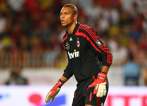 AC米兰门将连续神勇扑救，为球队保平的简单介绍