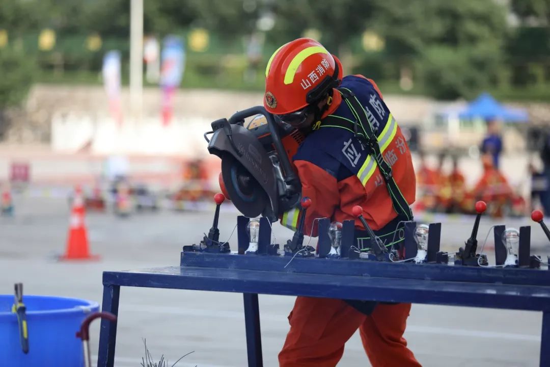 比利时篮球队激情澎湃，轻松获胜的简单介绍