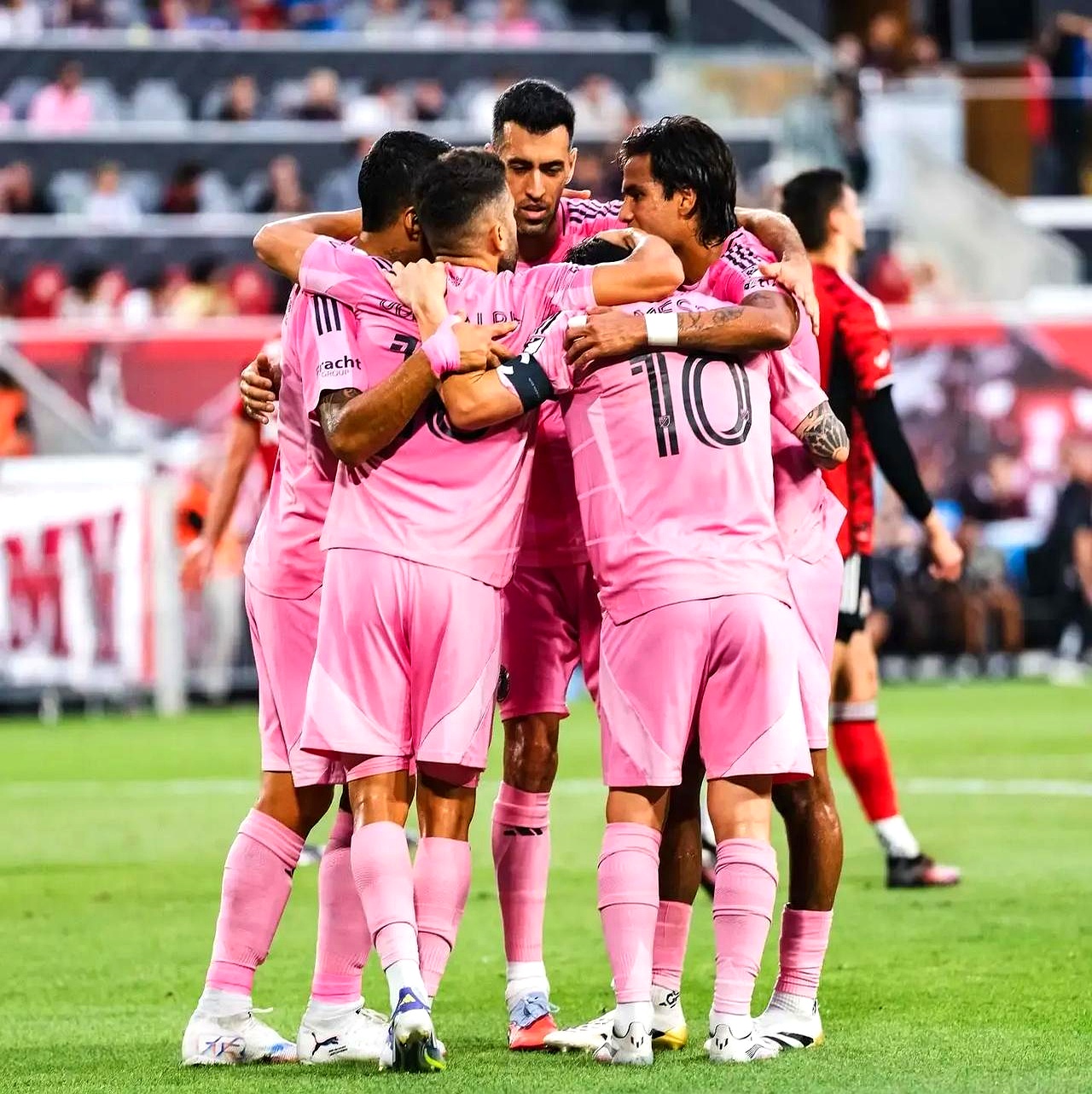 美因茨客场告捷，球队表现稳定