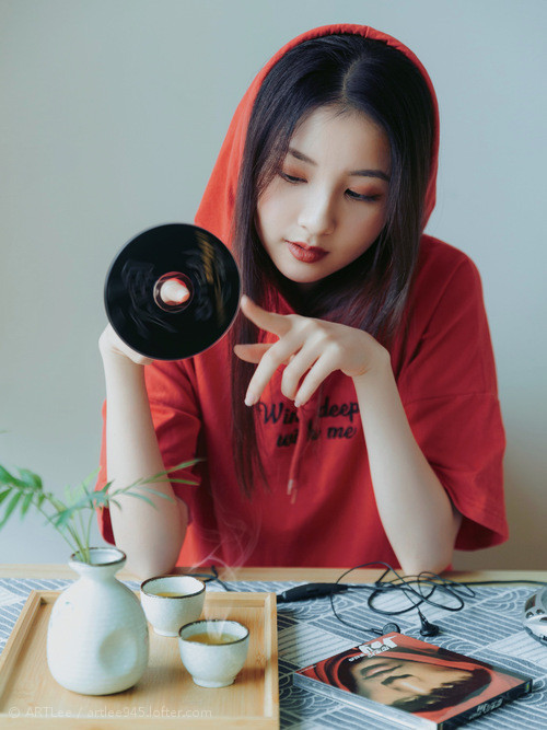 舞台越大，C罗越强，从巨星光芒到哥斯达黎加足球的启示