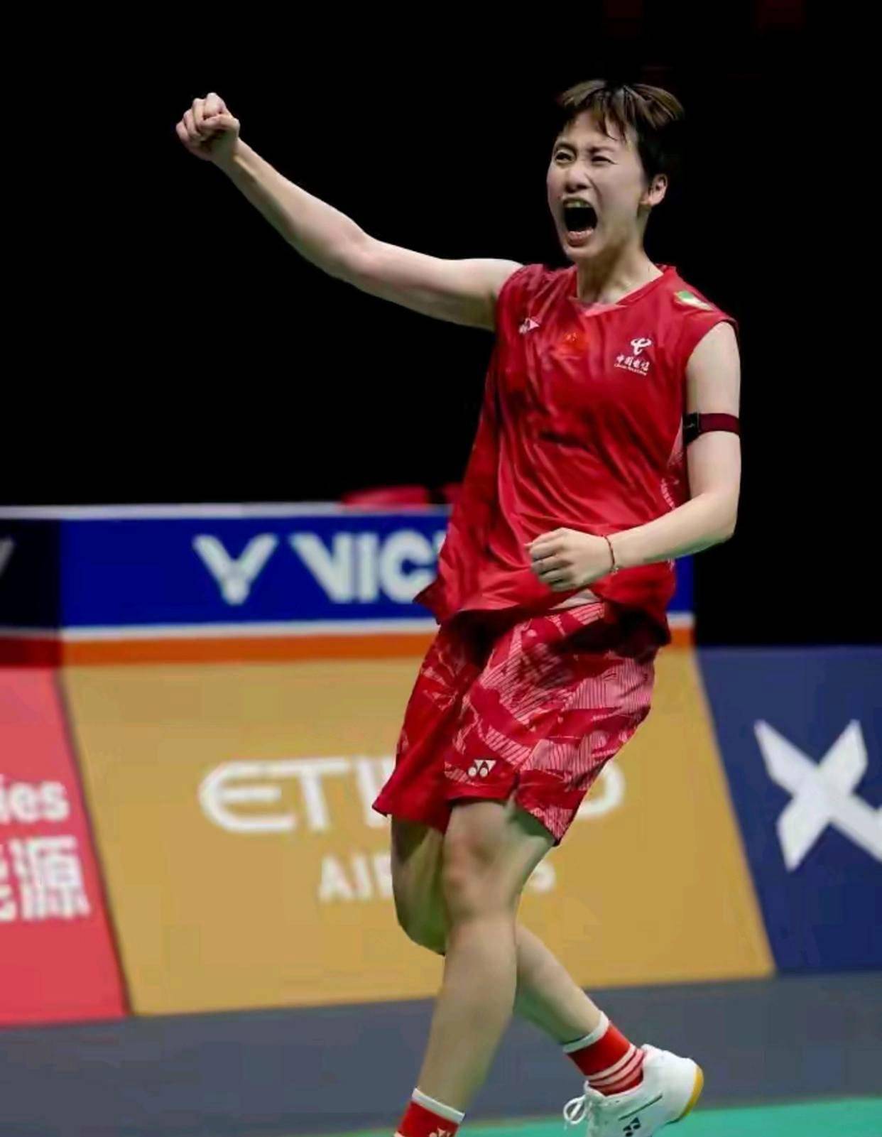 马来西亚队翻盘日本队，陈雨菲点燃赛场