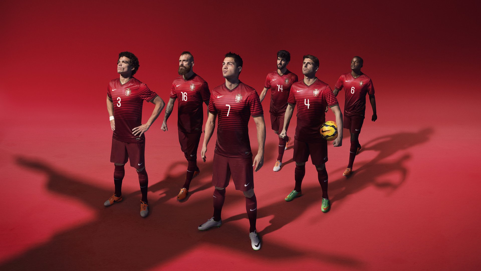 凯恩爆发点燃波兰希望之光,生死战力克委内瑞拉续写东欧铁骑传奇