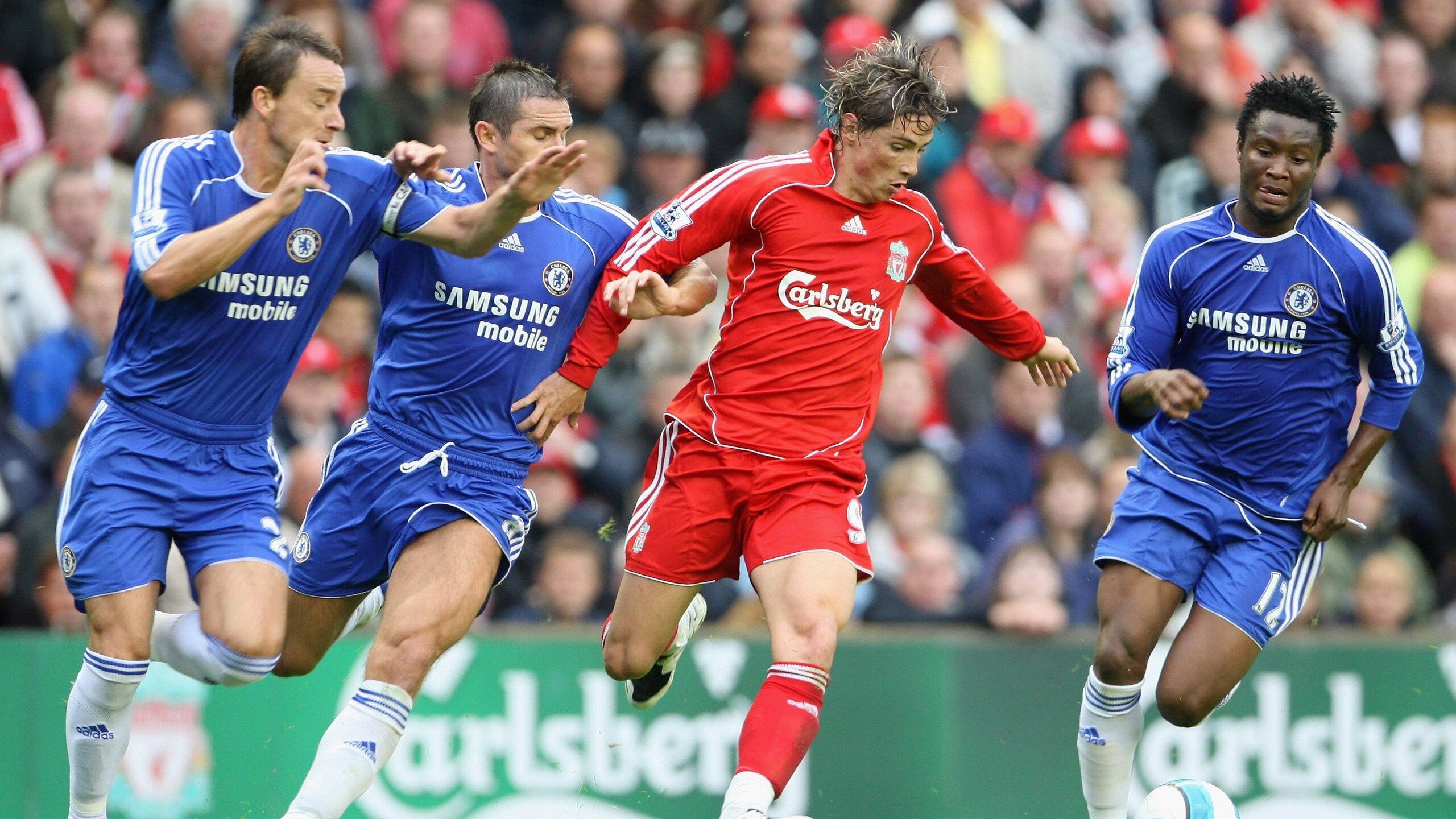 赛道上的孤胆英雄,诺里斯扛起全队,红牛二队轻取雷诺的战术启示