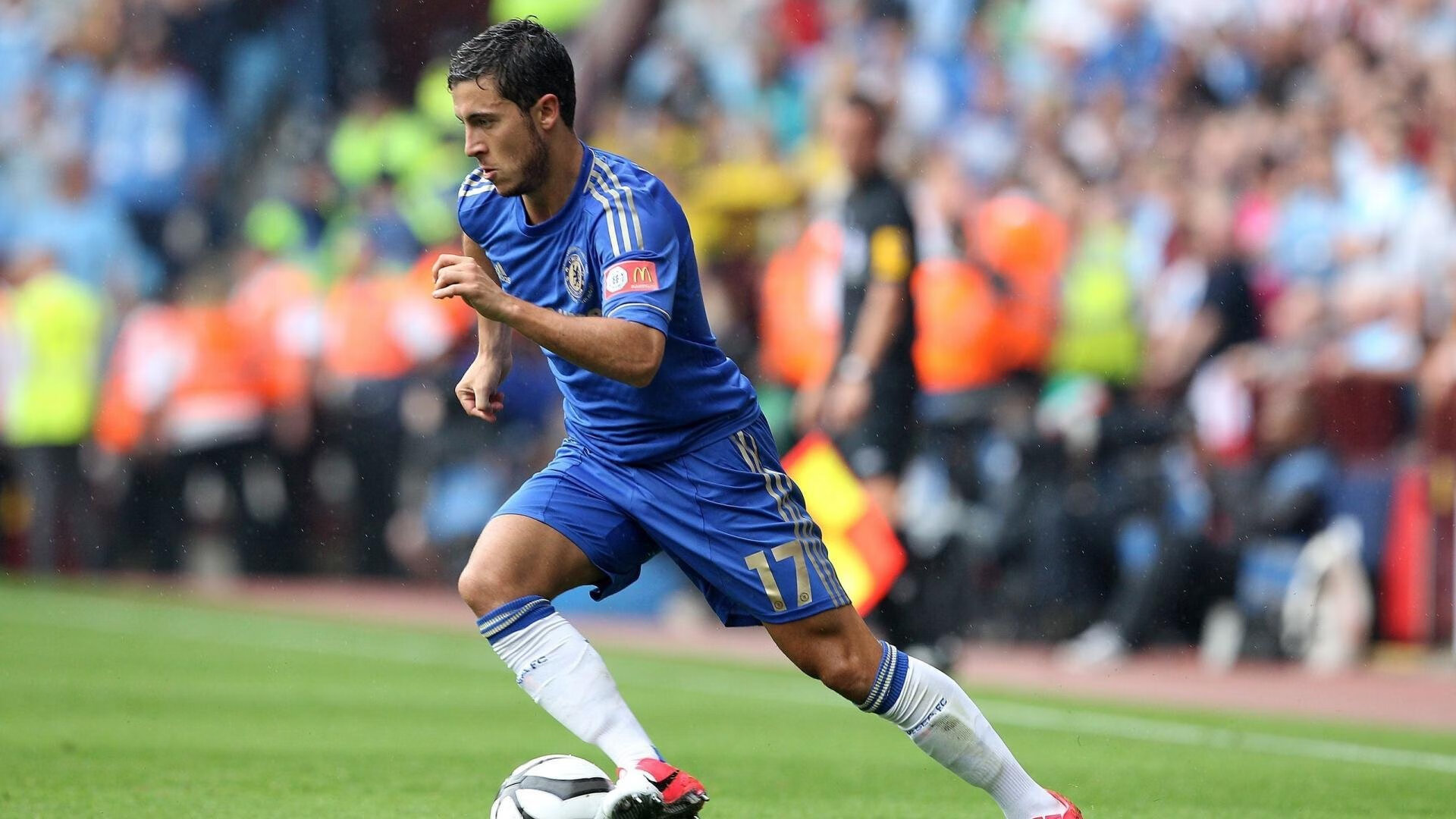 欧冠决赛之夜，米切尔，那个撕碎防线的独行者