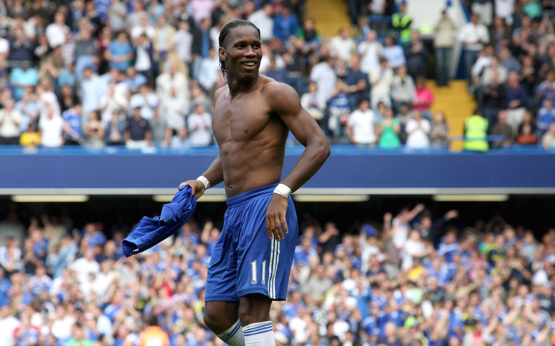 欧冠淘汰赛焦点战，勇士单节拉开湖人，跨界竞技的魅力与启示